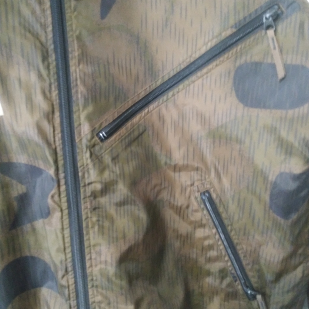 Volcom windbreaker - Picture 4 of 6